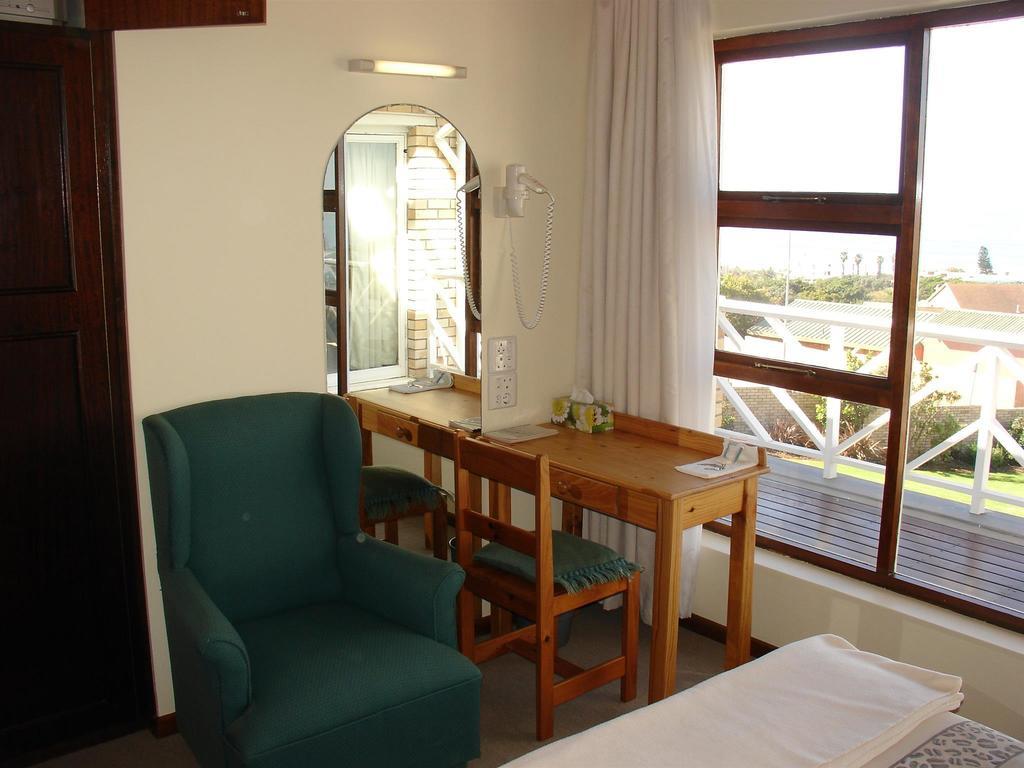 On The Bay Guesthouse Kruisfontein 客房 照片