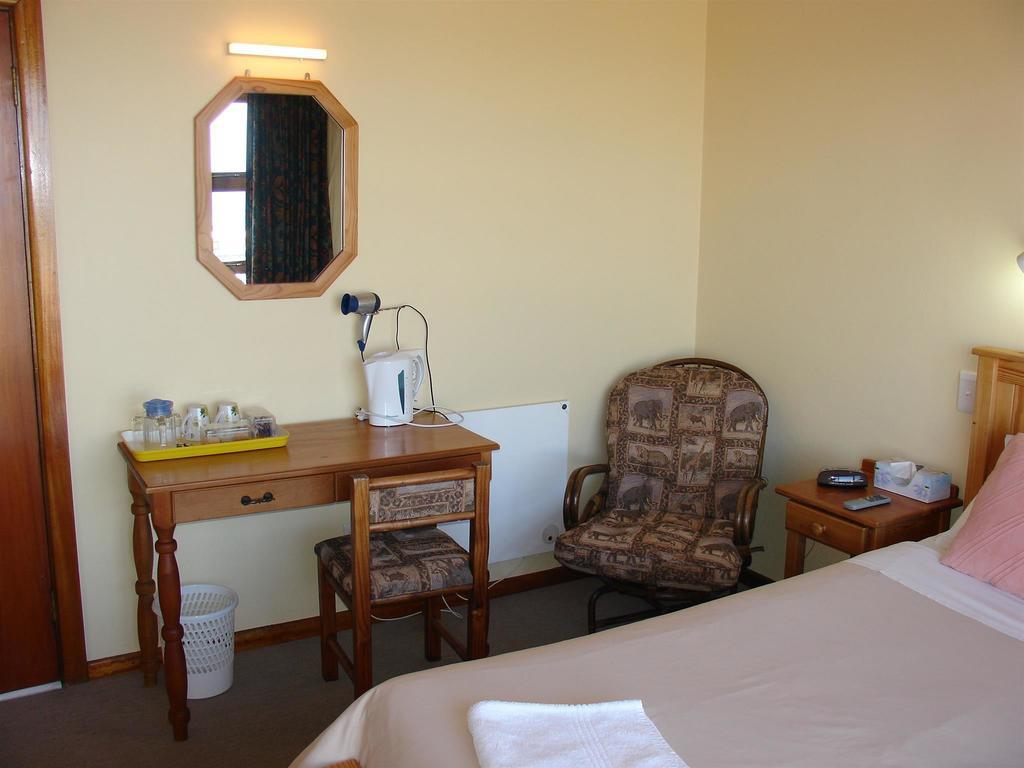 On The Bay Guesthouse Kruisfontein 客房 照片