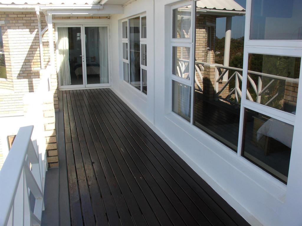 On The Bay Guesthouse Kruisfontein 外观 照片