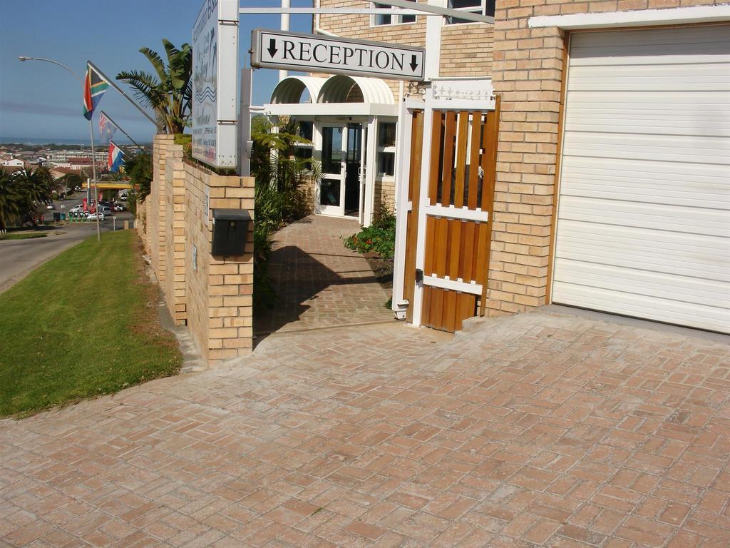 On The Bay Guesthouse Kruisfontein 外观 照片