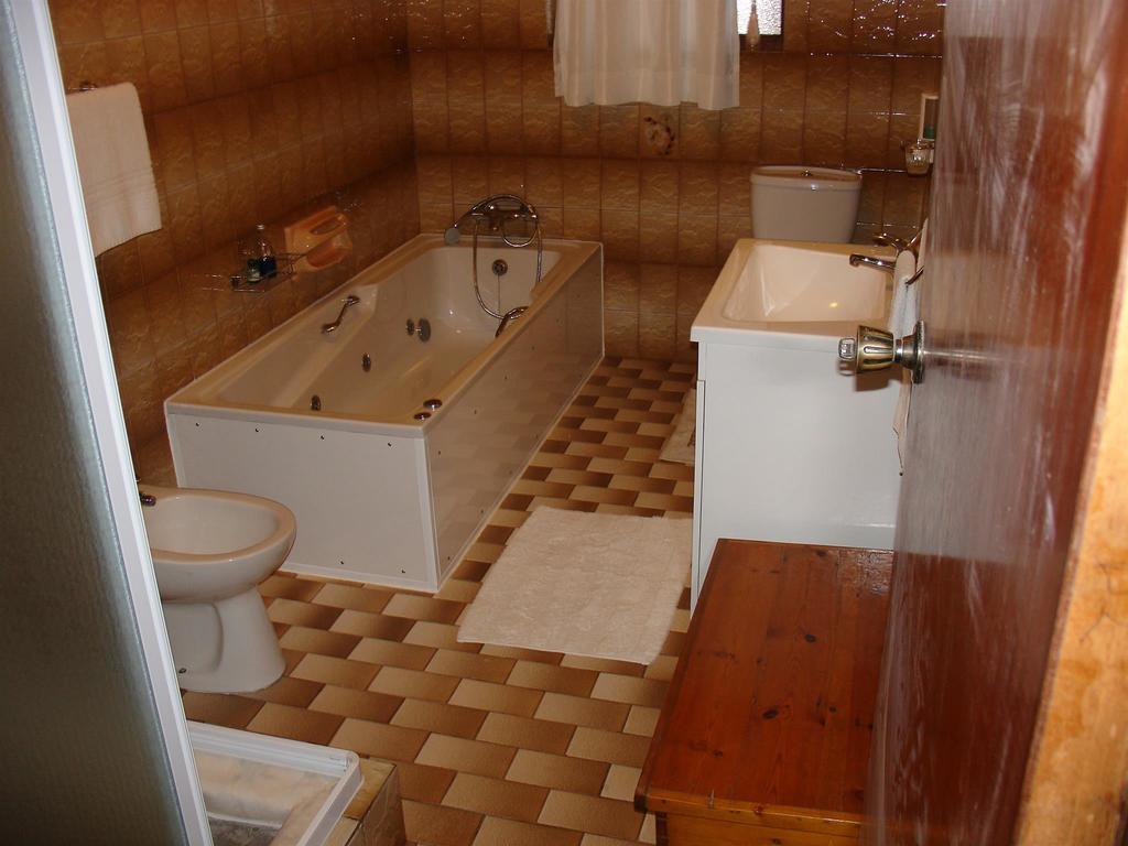 On The Bay Guesthouse Kruisfontein 客房 照片